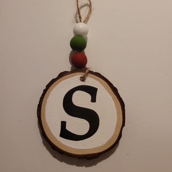 Merry Christmas ornament display. - Picture 4 of 5